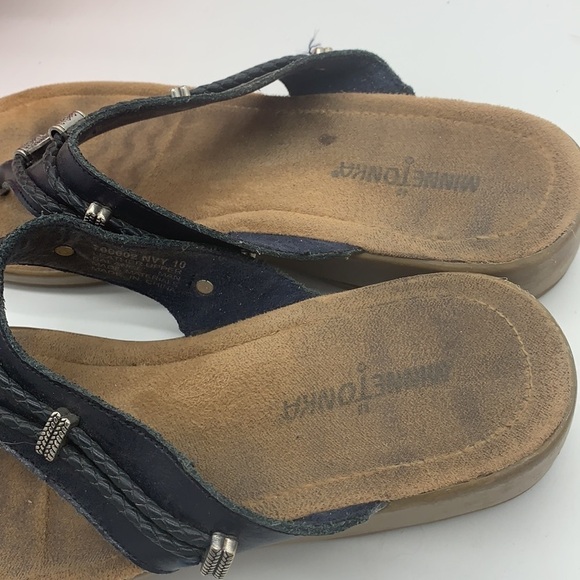 Minnetonka Navy Leather Flip Flop Sandal - Sz 10. FFT0530C - Picture 4 of 7